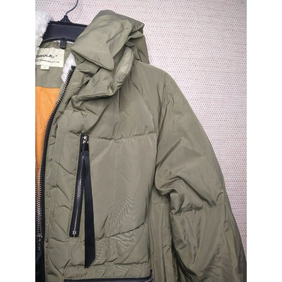 The Amazon Jacket: Green Orolay Duck Down Feathered Jacket SIZE Medium - Picture 3 of 11